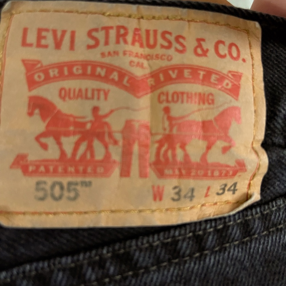 Mens Levi’s 505 jeans in black. Great condition W: 34 / L: 34 - Picture 1 of 3